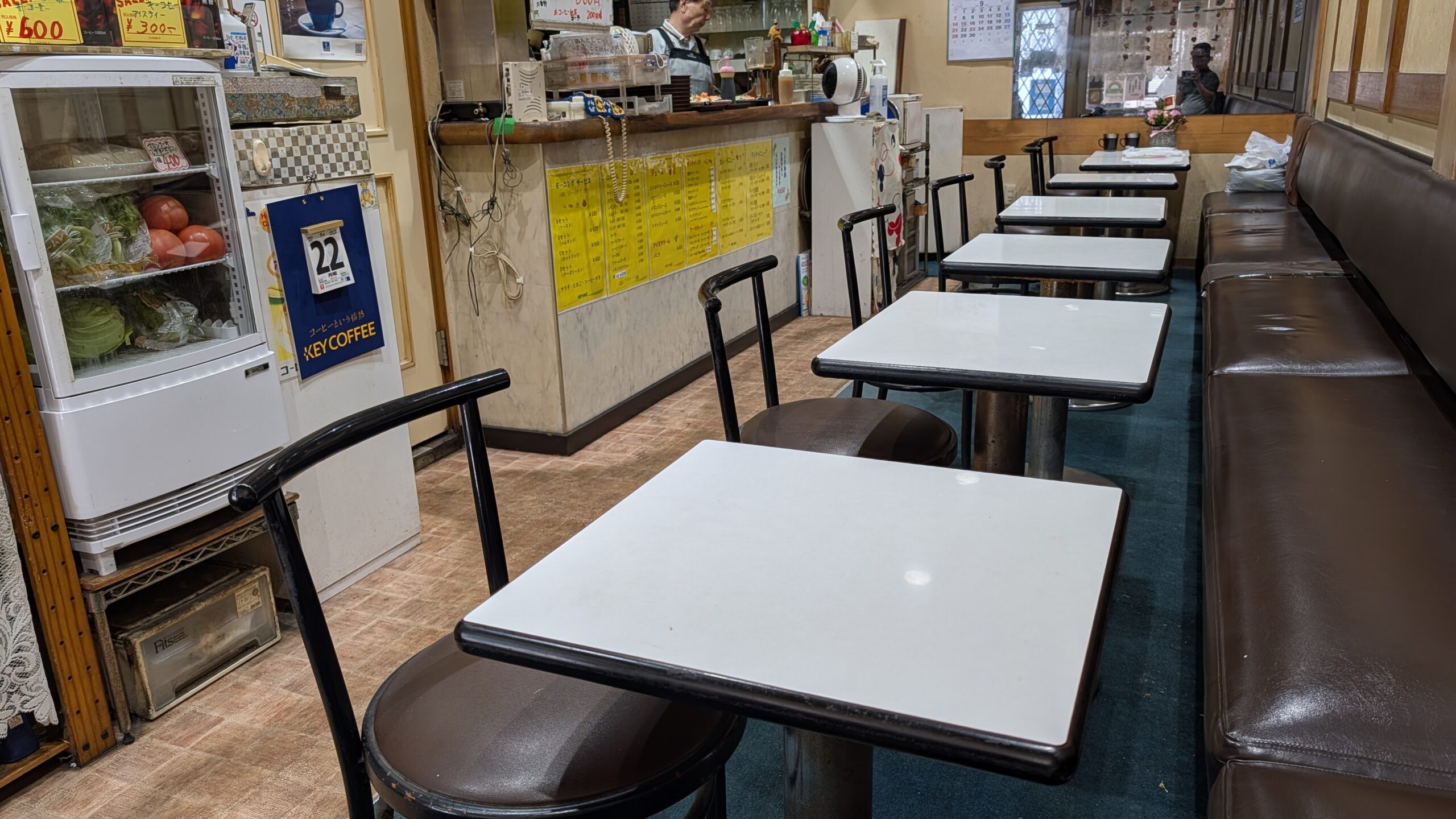 Abroad店内